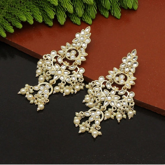 Generic Women's White Color Kundan Earrings
