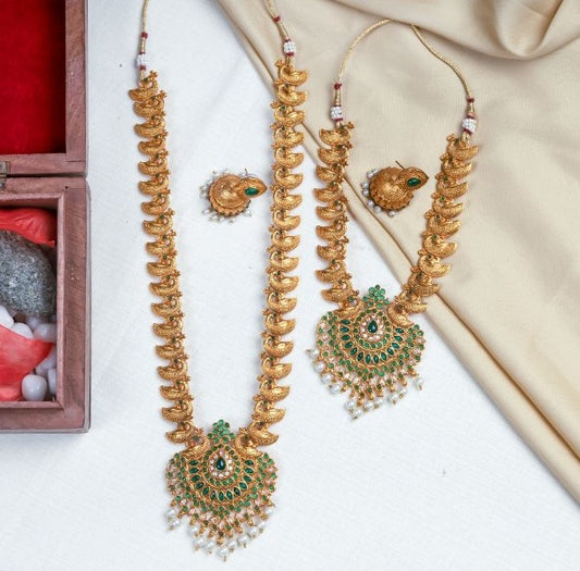 Generic Women's Stylish And Elegent Temple Jewellery Set (Green, Free Size)