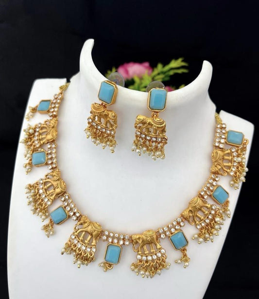 Generic Women's Gold Plated Necklace and Earrings Set with Mang Tikka (Blue, Free Size)